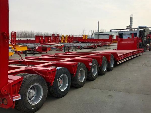 軸線特種低平板半掛車